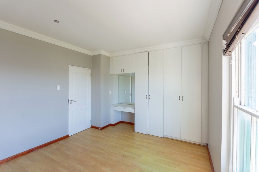 5 Bedroom Property for Sale in Mykonos Western Cape